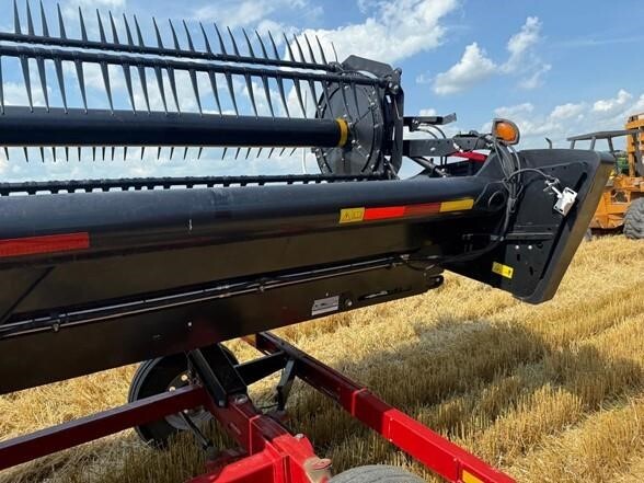 2019 MacDon FD140 Platform