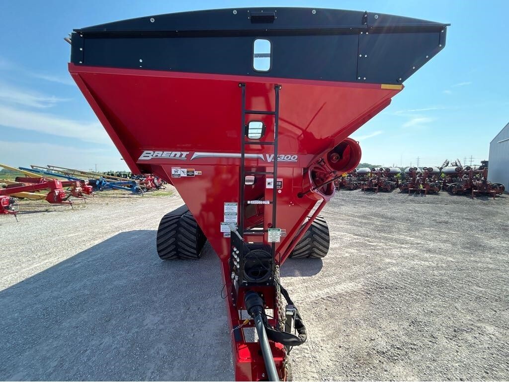 2024 Brent V1300 Grain Cart