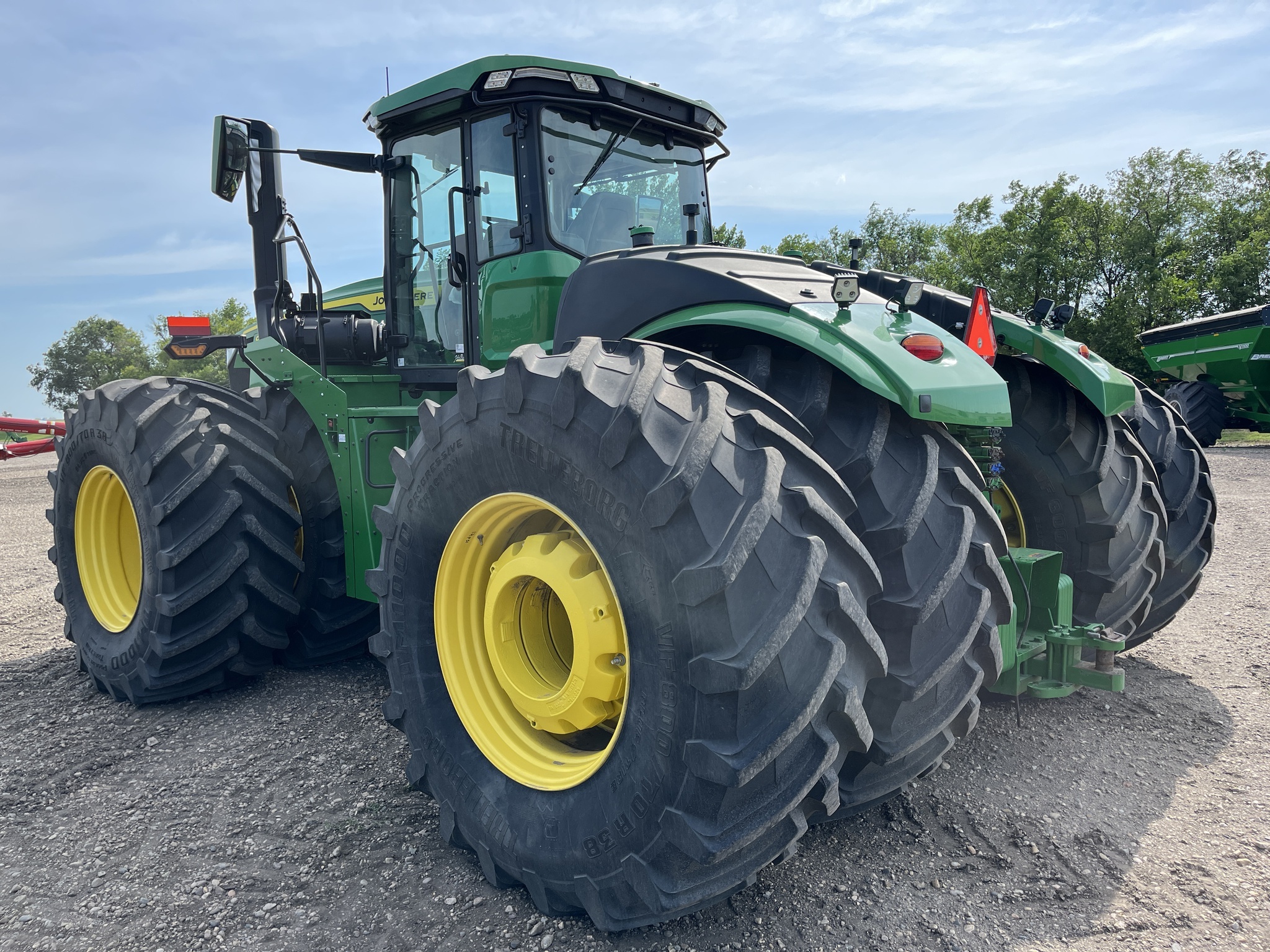 2022 John Deere 9R 540 Tractor