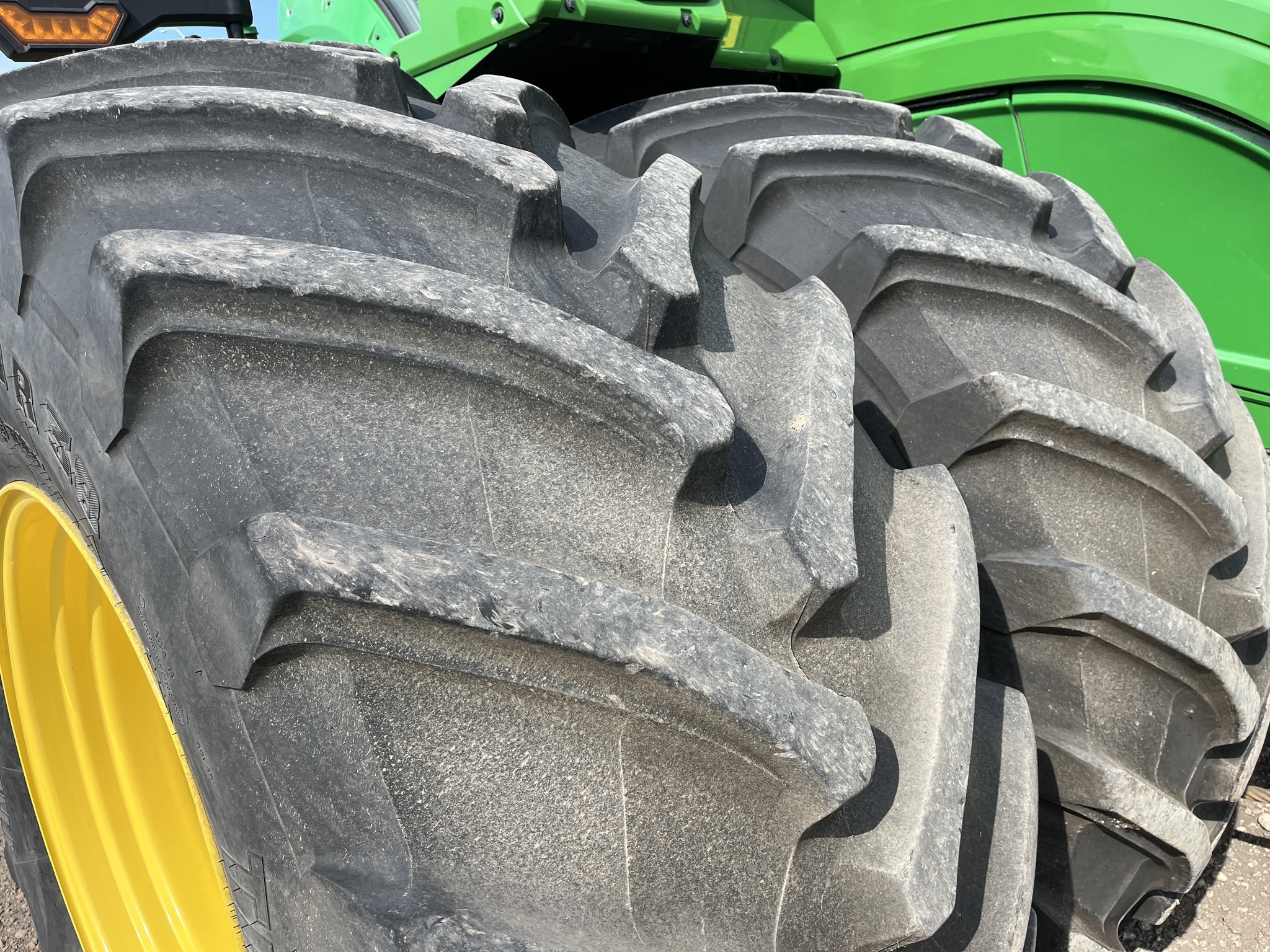 2022 John Deere 9R 540 Tractor