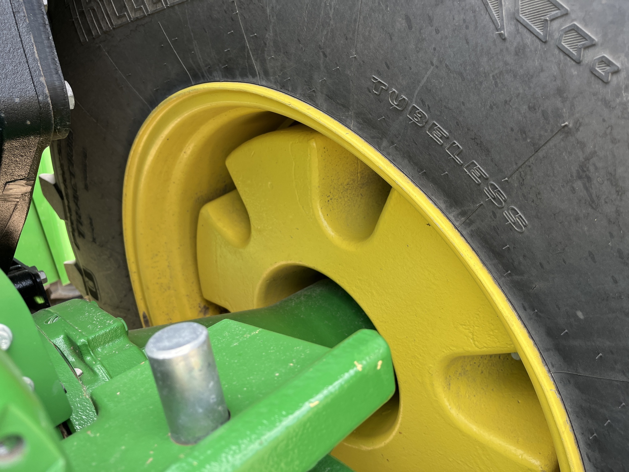 2022 John Deere 9R 540 Tractor