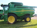 2012 John Deere S670 Combine