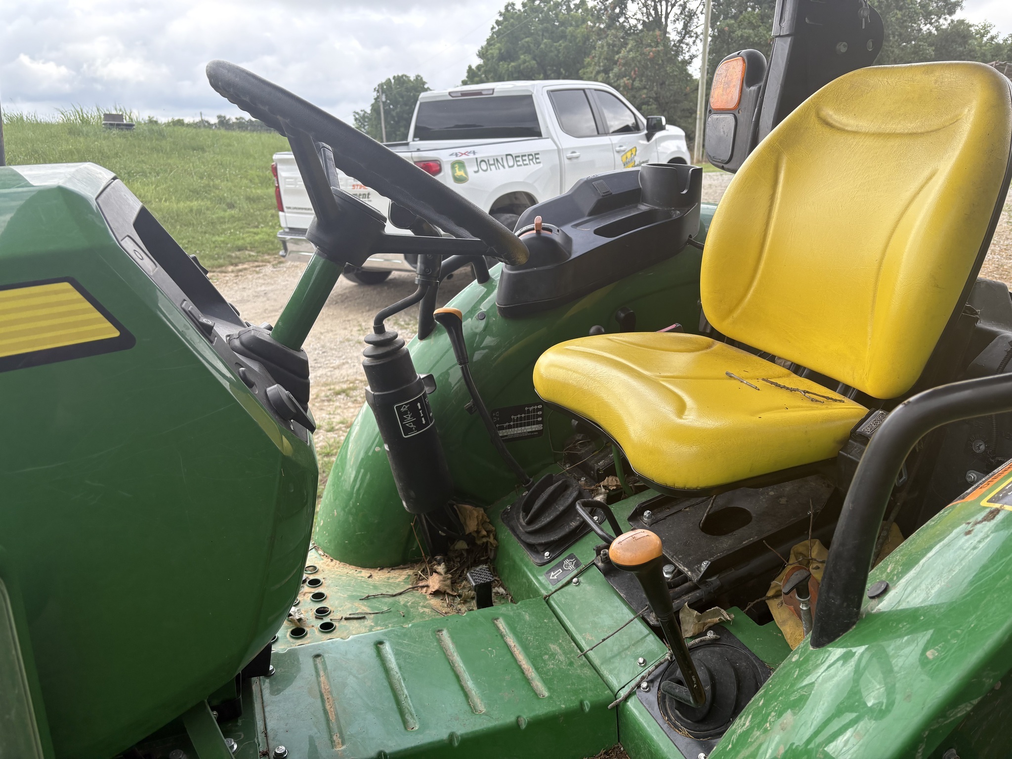 2018 John Deere 5065E Tractor