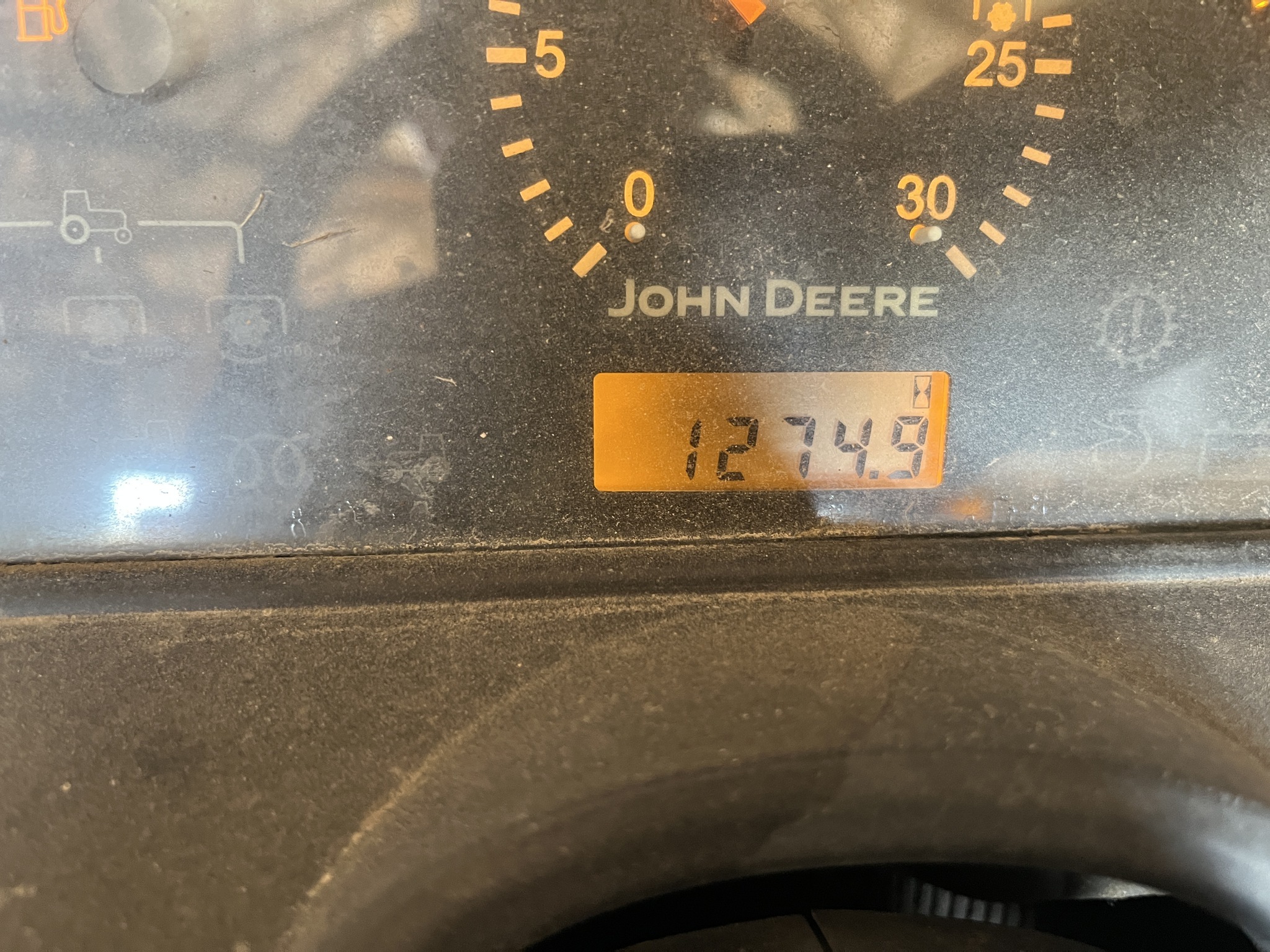 2004 John Deere 4320 Tractor