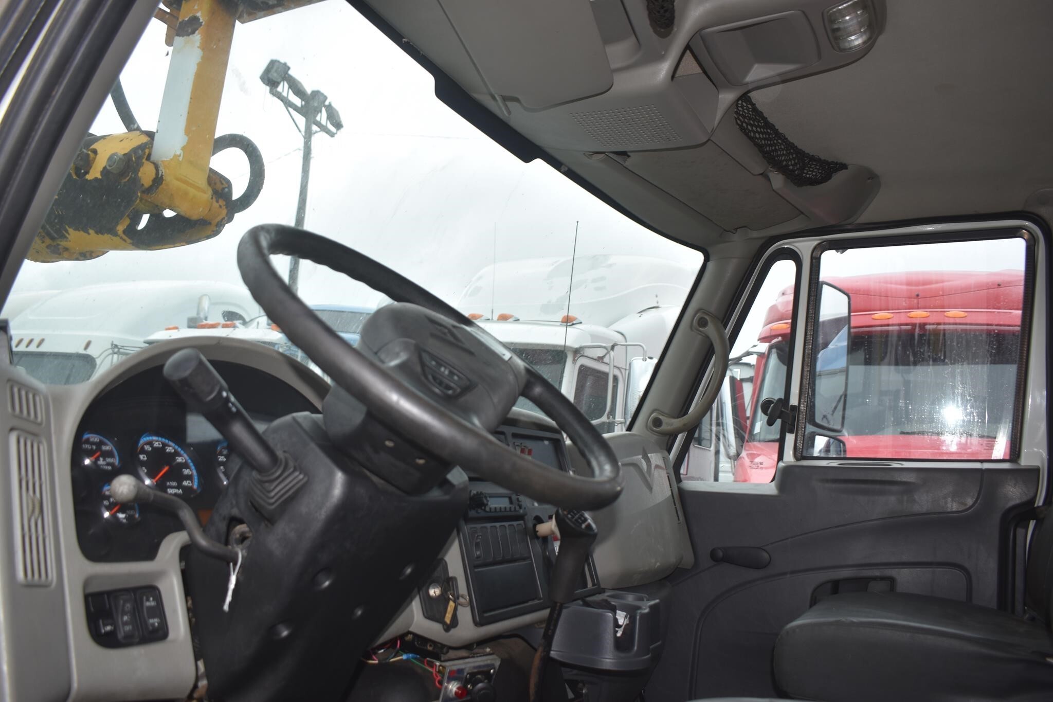 2009 Altec DM47TR Crane