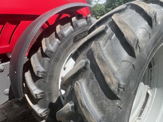 2011 Massey Ferguson 8680 Tractor