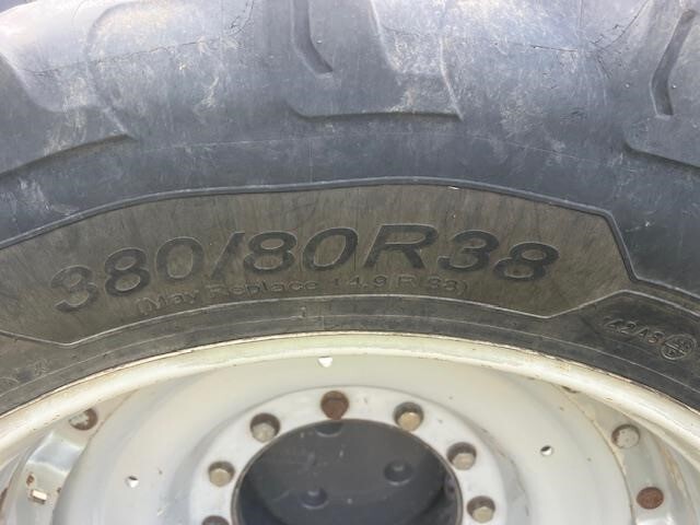 2011 Massey Ferguson 8680 Tractor