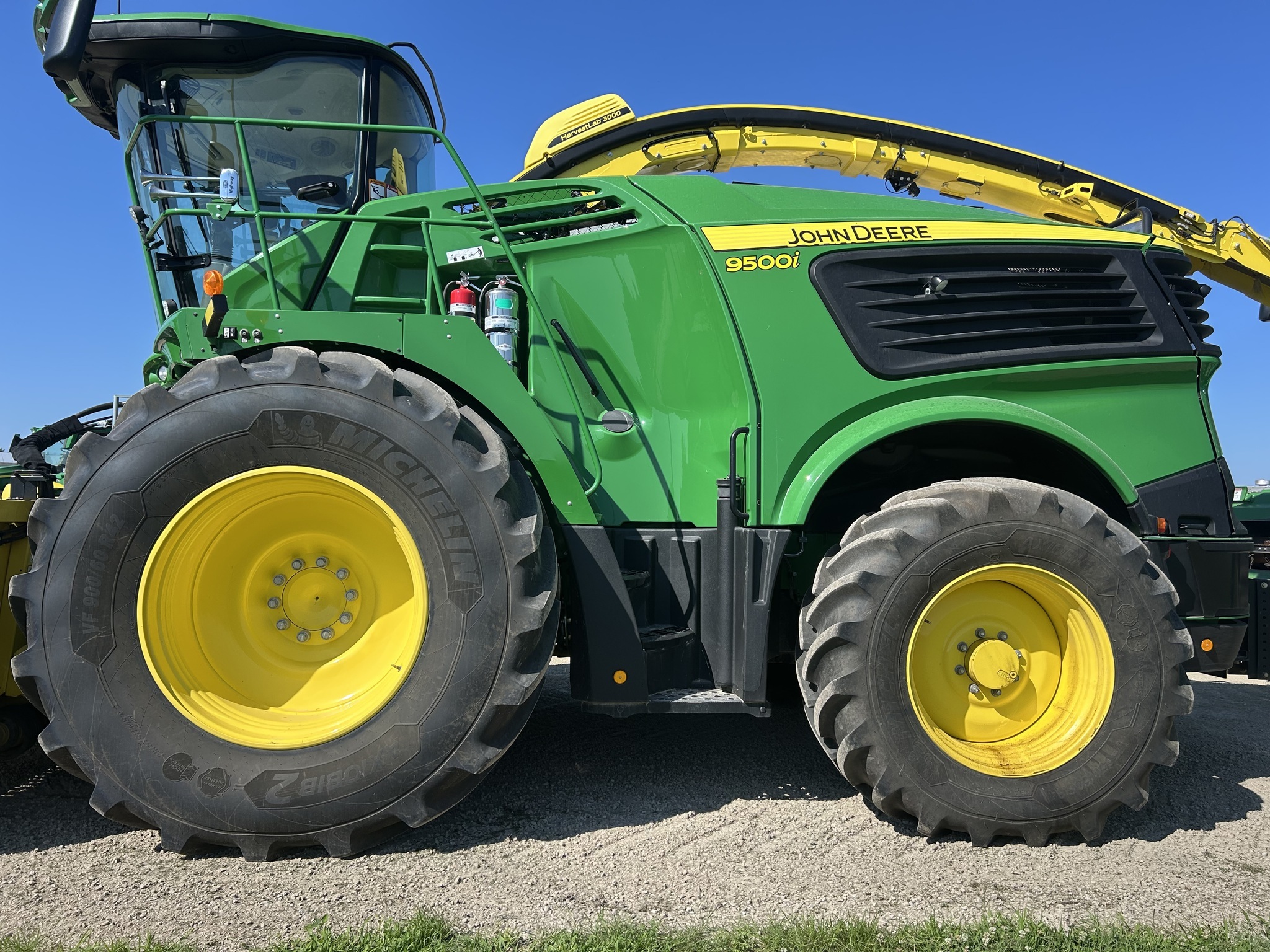 2023 John Deere 9500 Combine