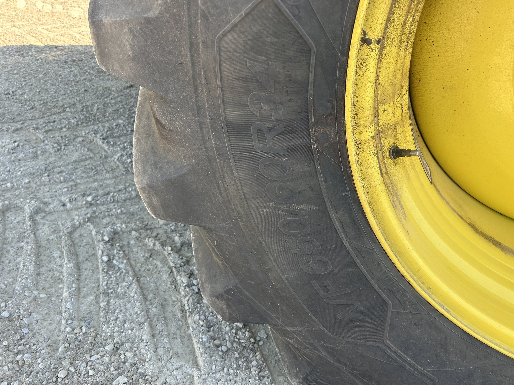 2023 John Deere 9500 Combine