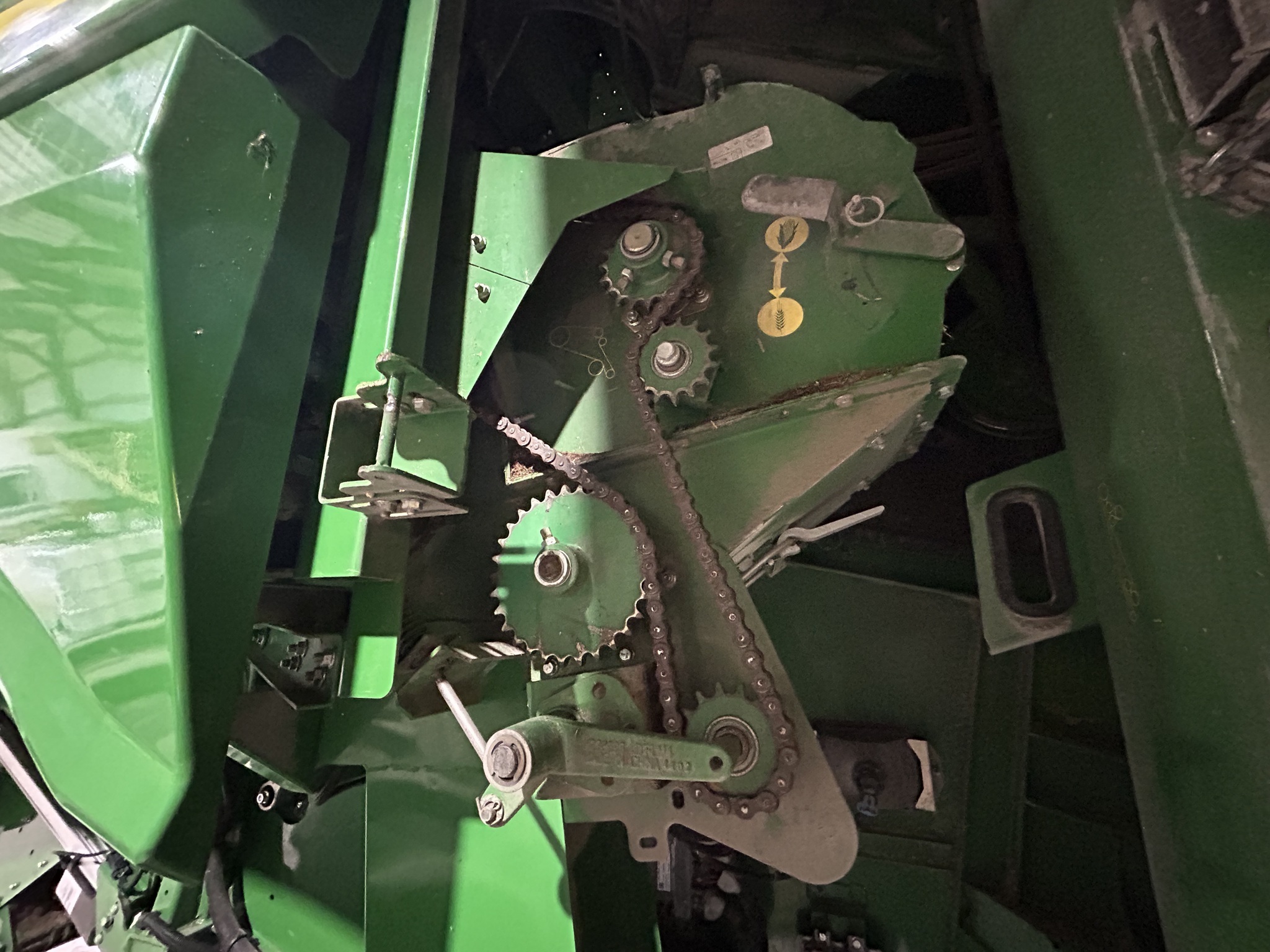 2014 John Deere S690 Combine