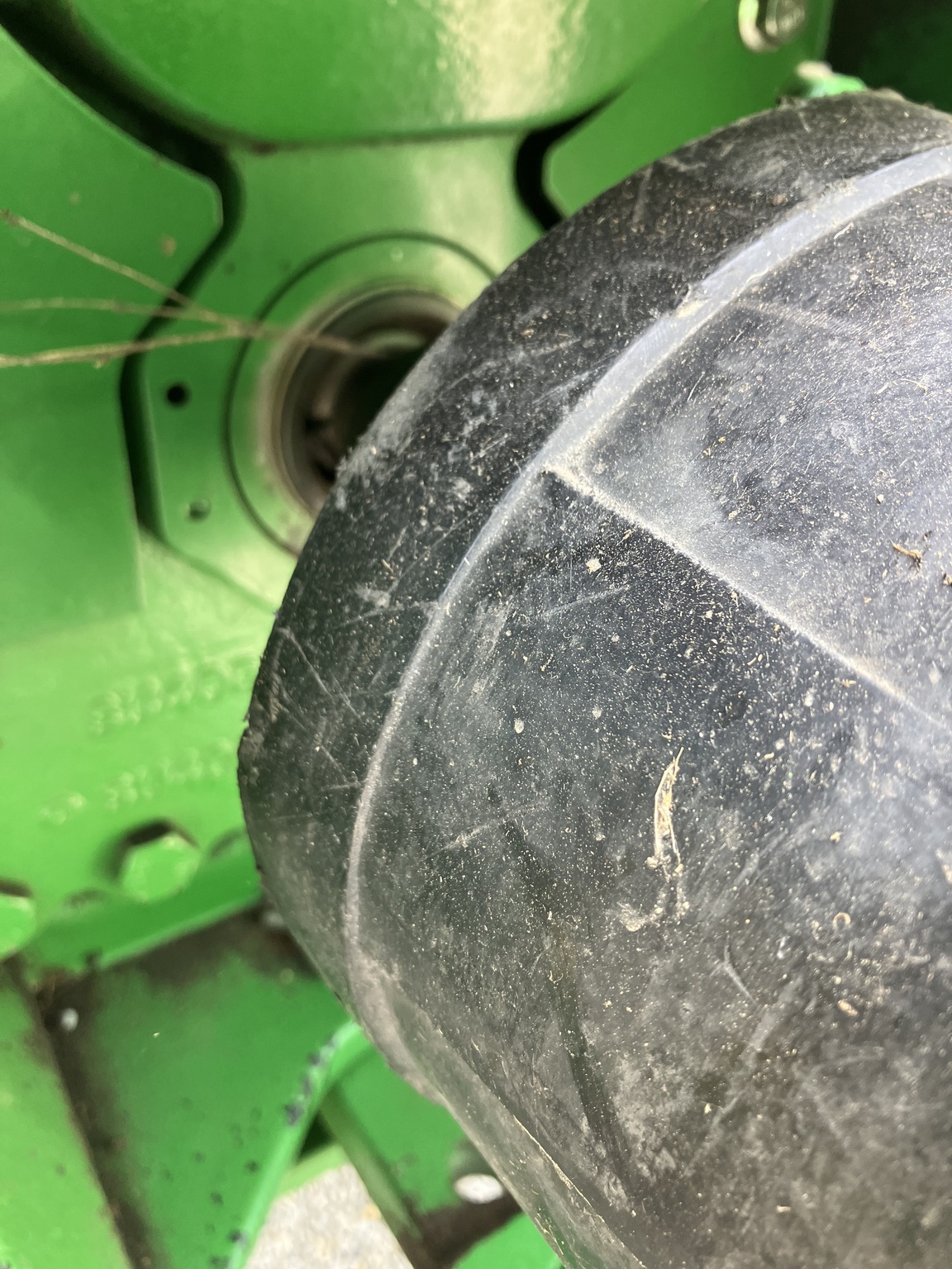 1997 John Deere 566 Round Baler