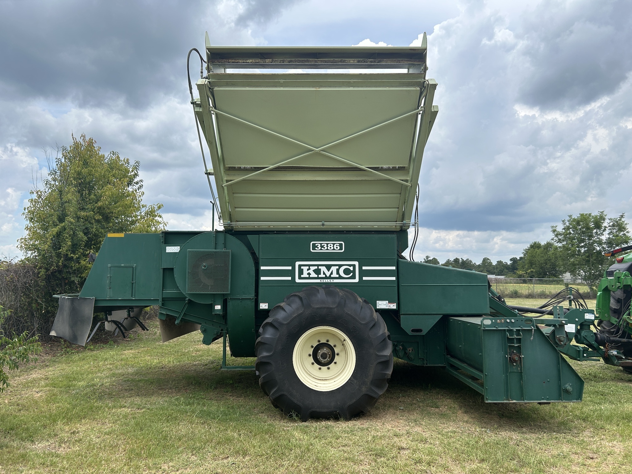 2021 Kelley Manufacturing 3386 BIN DUMP Peanut Equipment