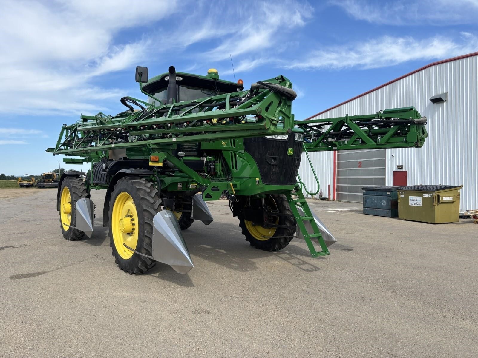 2016 John Deere R4038 Self-Propelled Sprayer