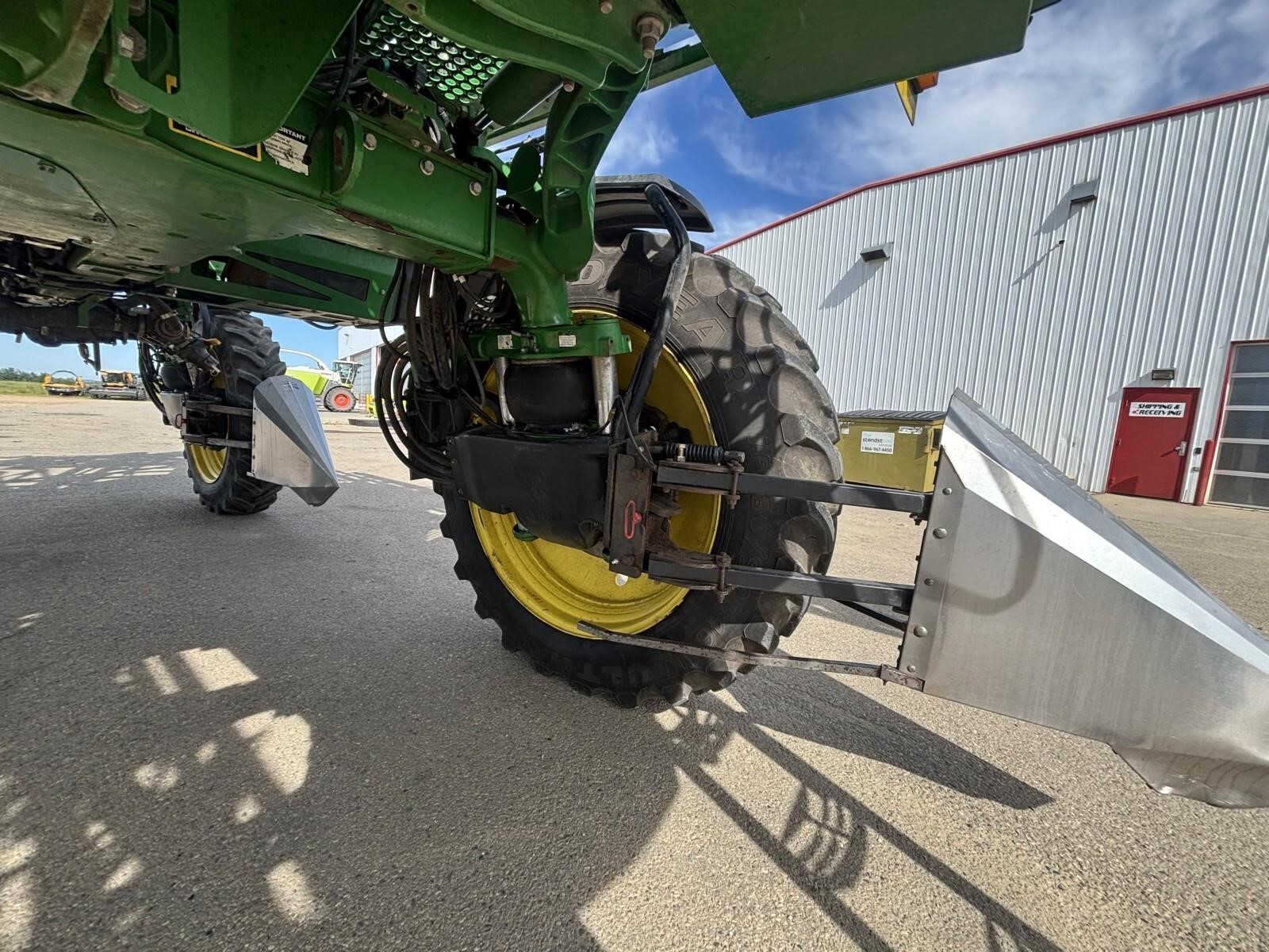 2016 John Deere R4038 Self-Propelled Sprayer