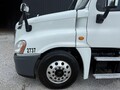 2015 Freightliner Cascadia 125 Semi Trucks/Trailer