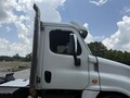 2015 Freightliner Cascadia 125 Semi Trucks/Trailer