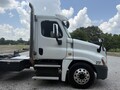 2015 Freightliner Cascadia 125 Semi Trucks/Trailer