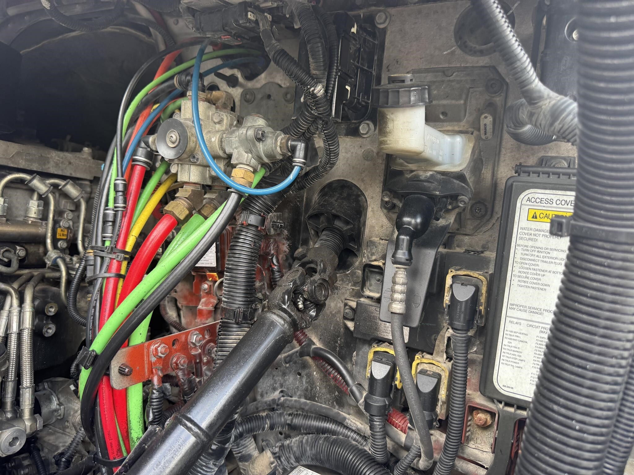 2015 Freightliner Cascadia 125 Semi Trucks/Trailer