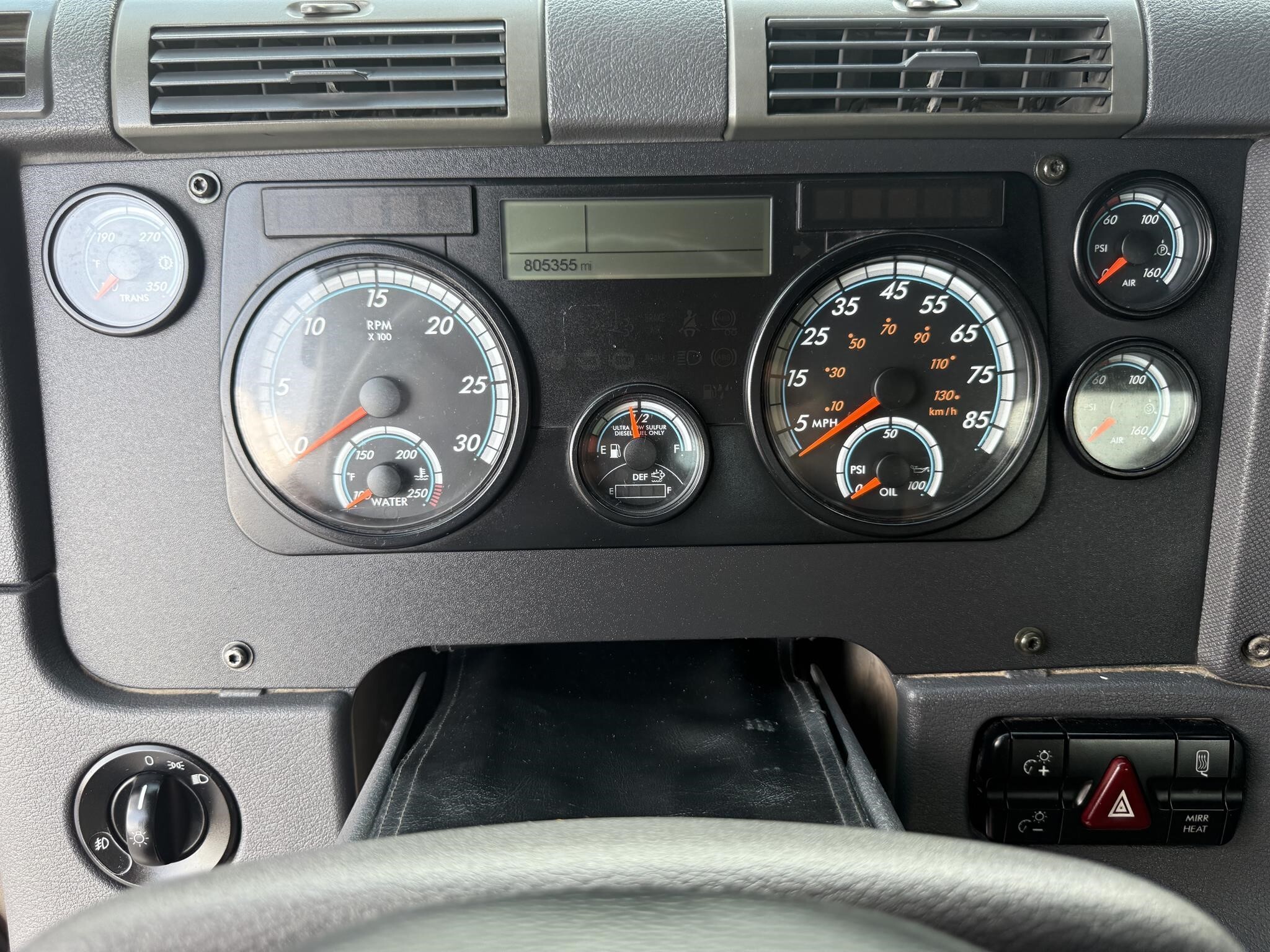 2015 Freightliner Cascadia 125 Semi Trucks/Trailer