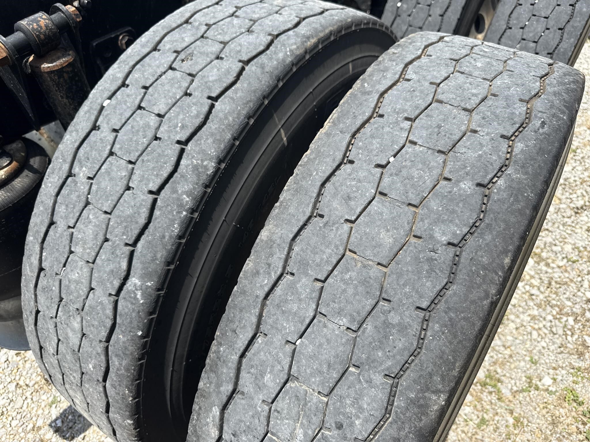 2015 Freightliner Cascadia 125 Semi Trucks/Trailer