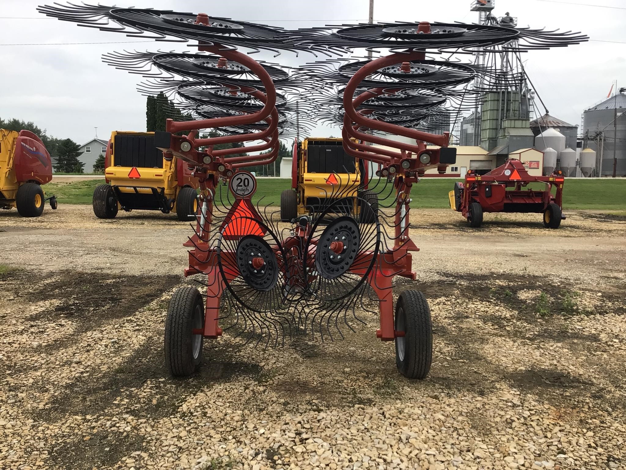 2024 Rhino VR10 Rake