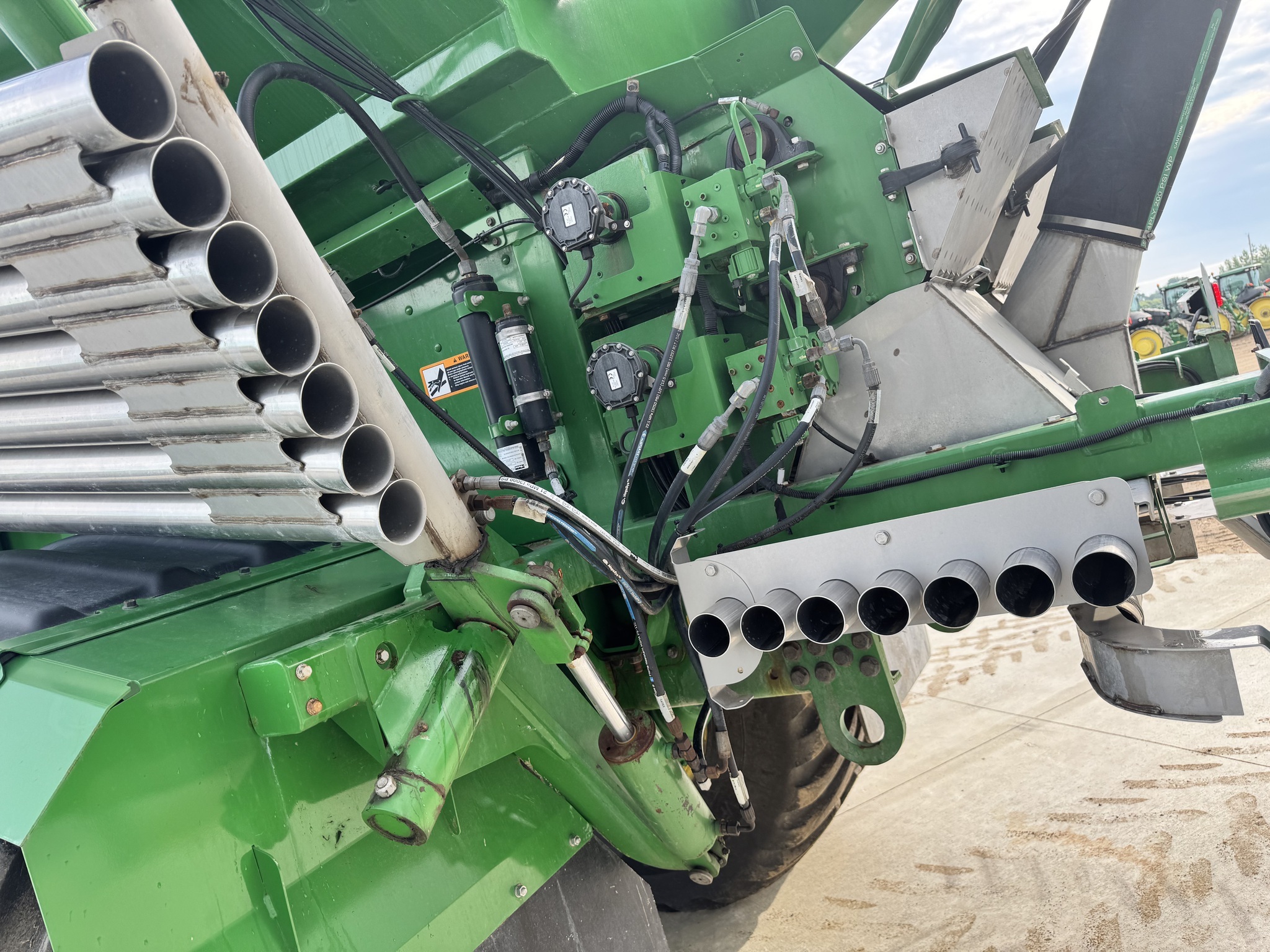 2021 John Deere F4365 Self-Propelled Fertilizer Spreader