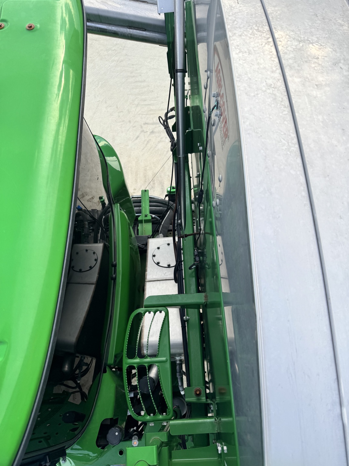 2021 John Deere F4365 Self-Propelled Fertilizer Spreader