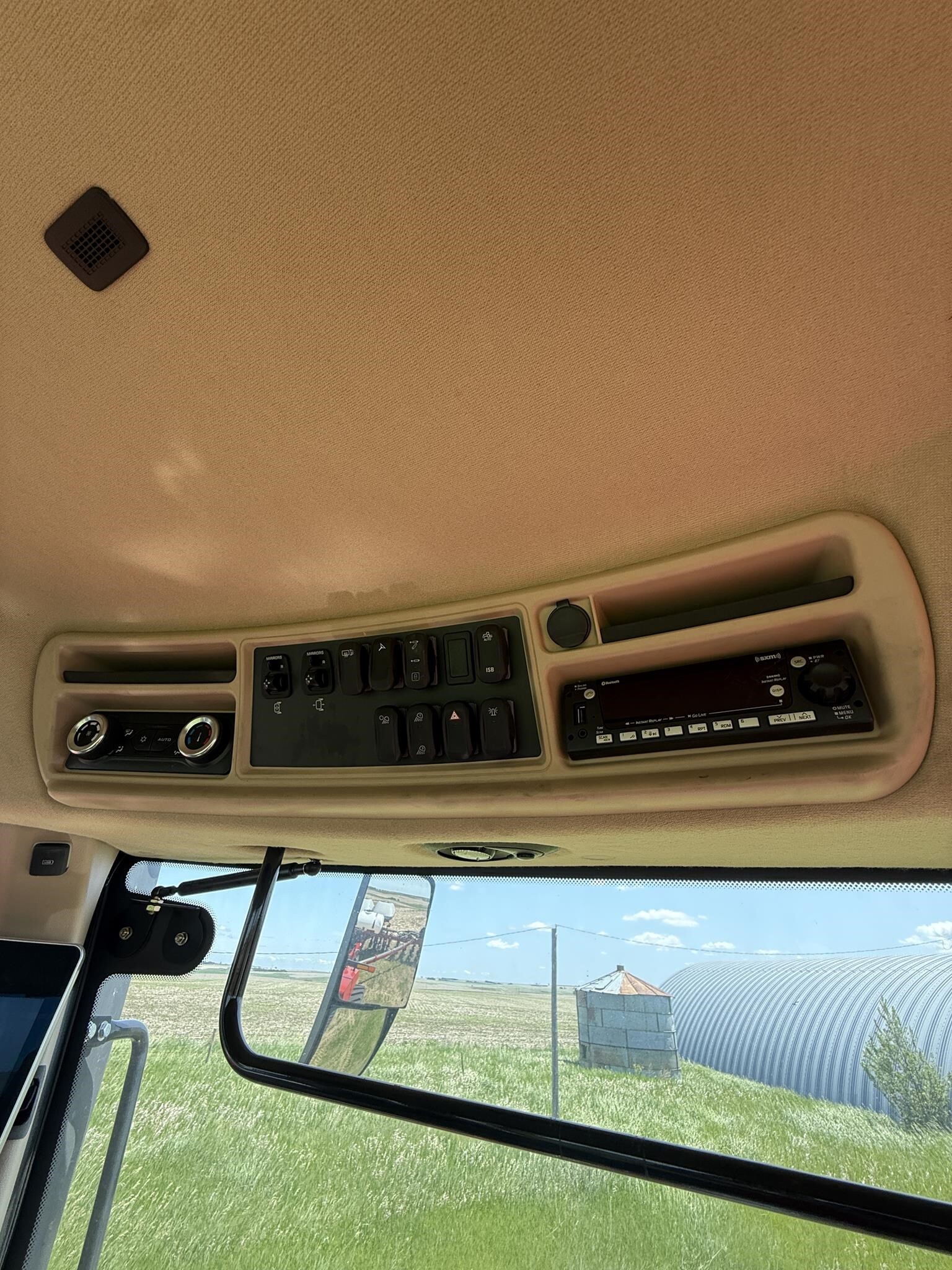 2022 Case IH Steiger 420 RowTrac Tractor