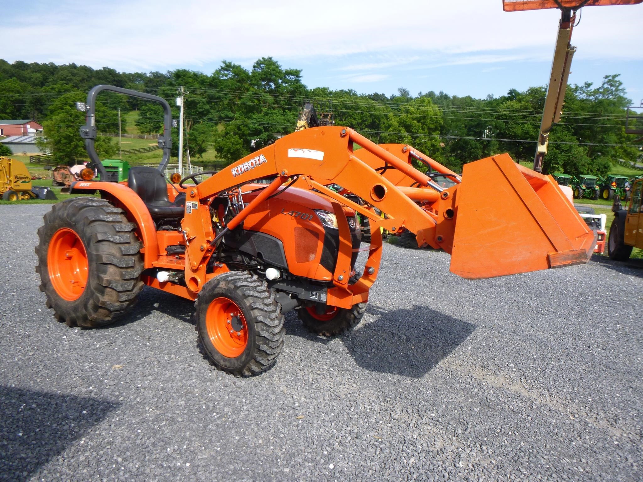 2016 Kubota L4701 Tractor