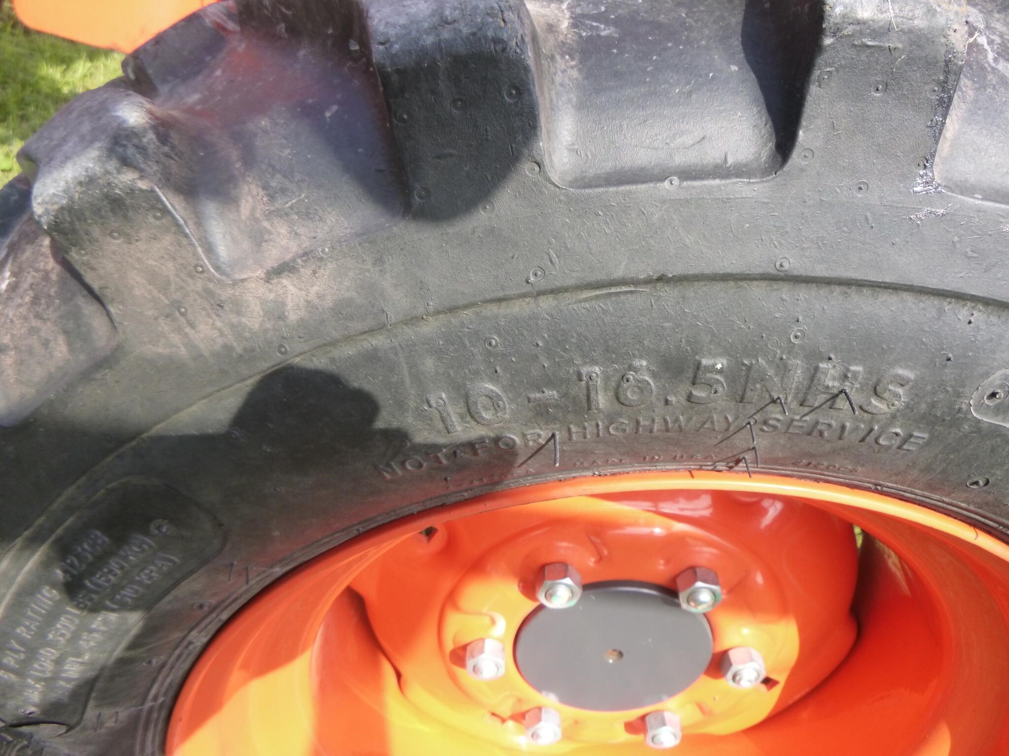 2016 Kubota L4701 Tractor