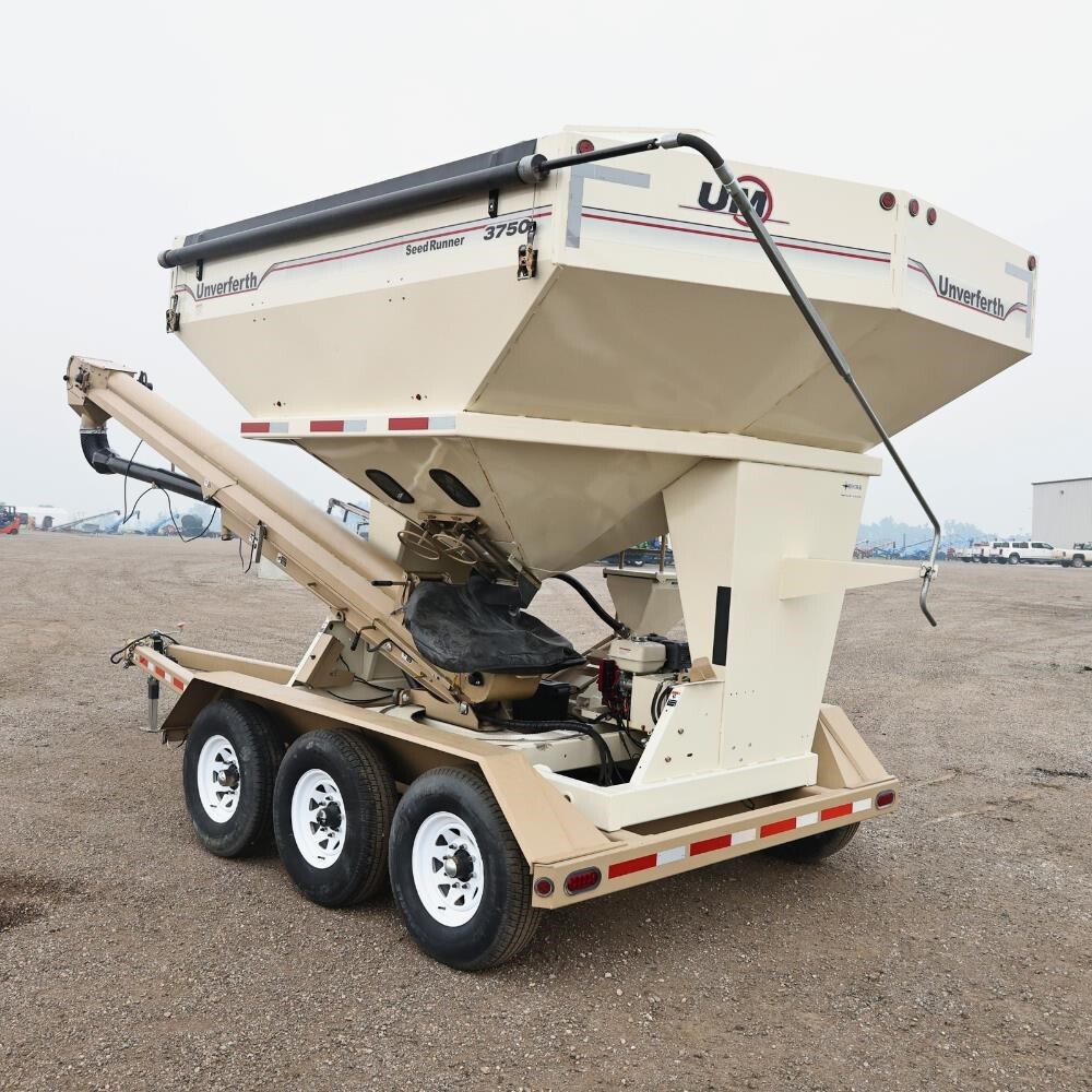 2013 Unverferth 3750 Seed Tender