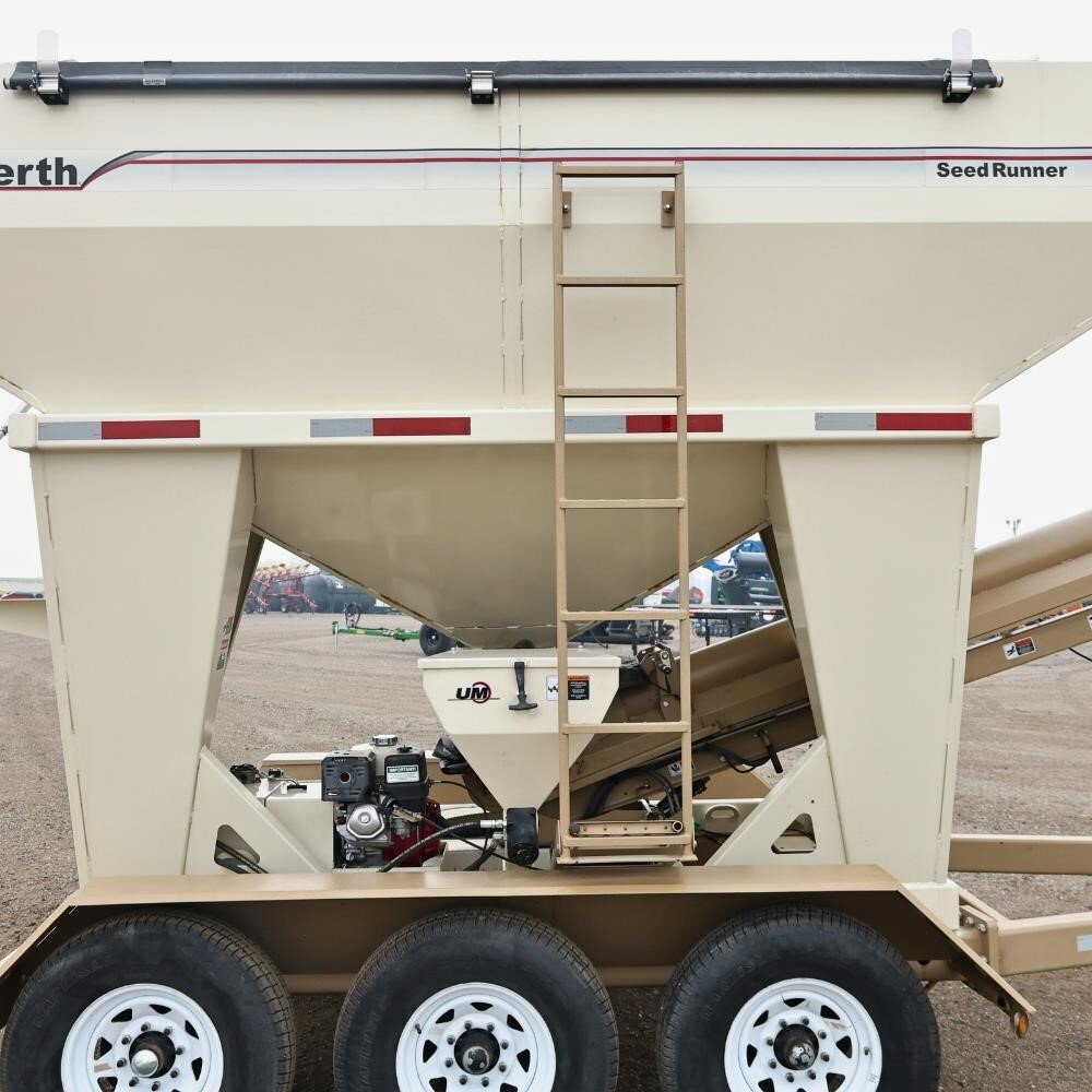 2013 Unverferth 3750 Seed Tender