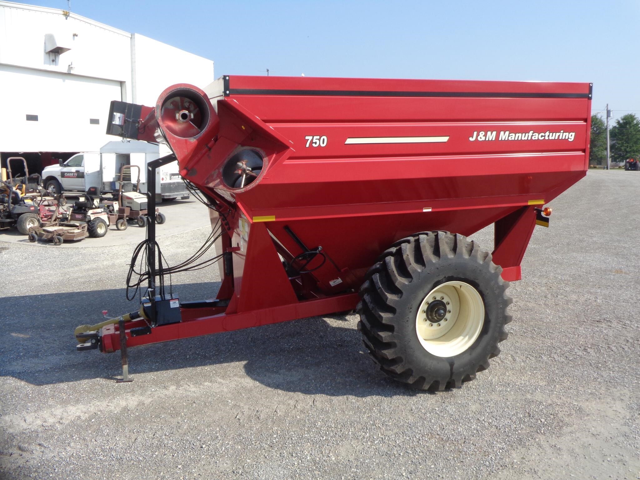  J&M 750-18 Grain Cart