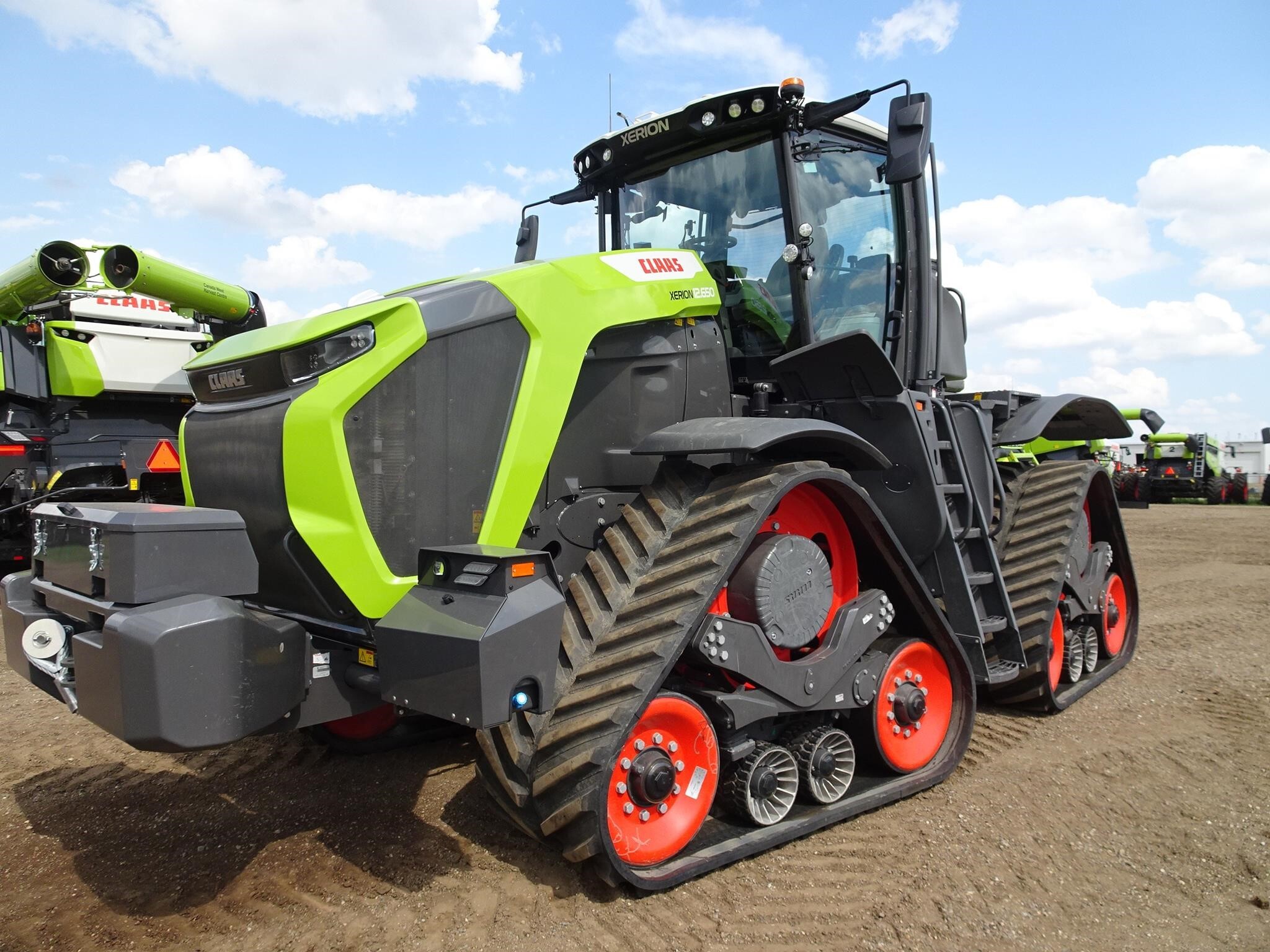 2024 Claas XERION 12.650TT Tractor