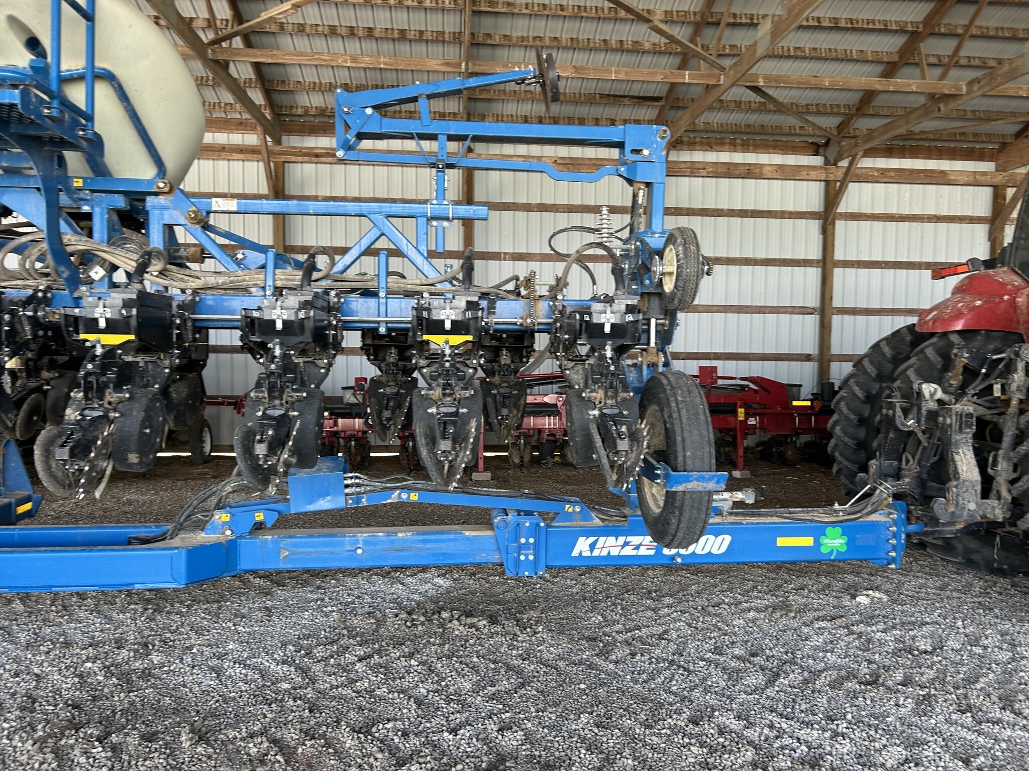2018 Kinze 3600 ASD Planter