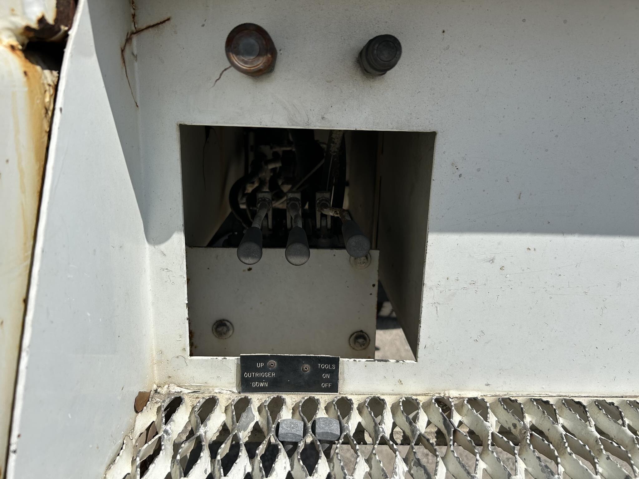 2008 Altec AA755L Crane