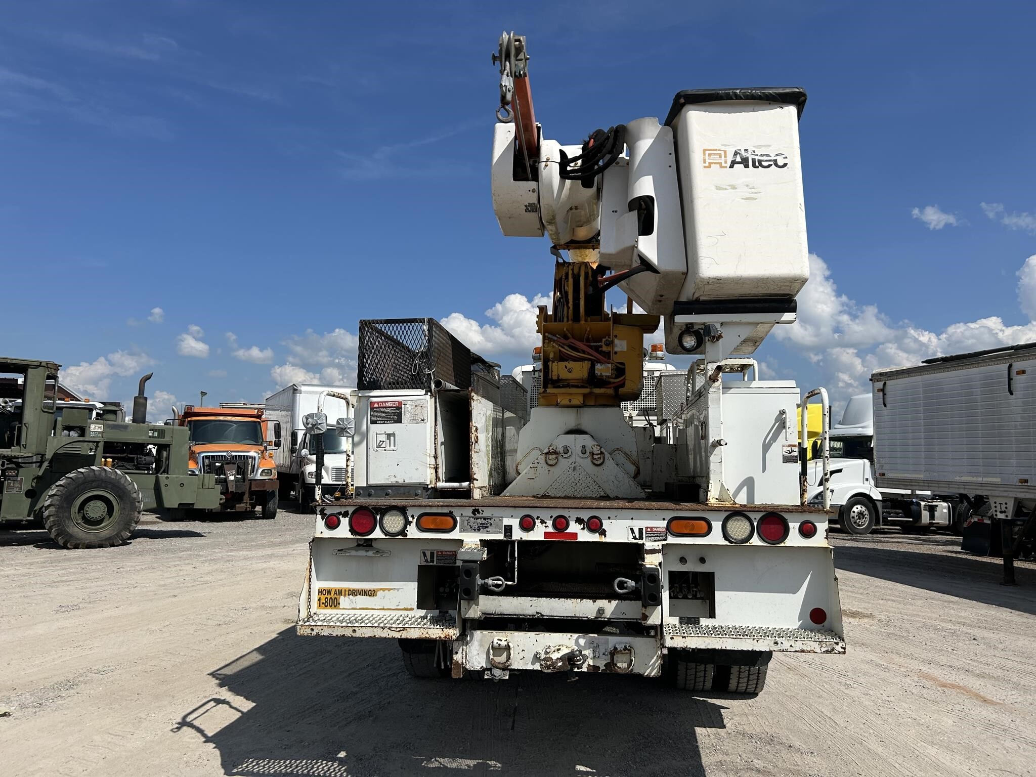 2008 Altec AA755L Crane