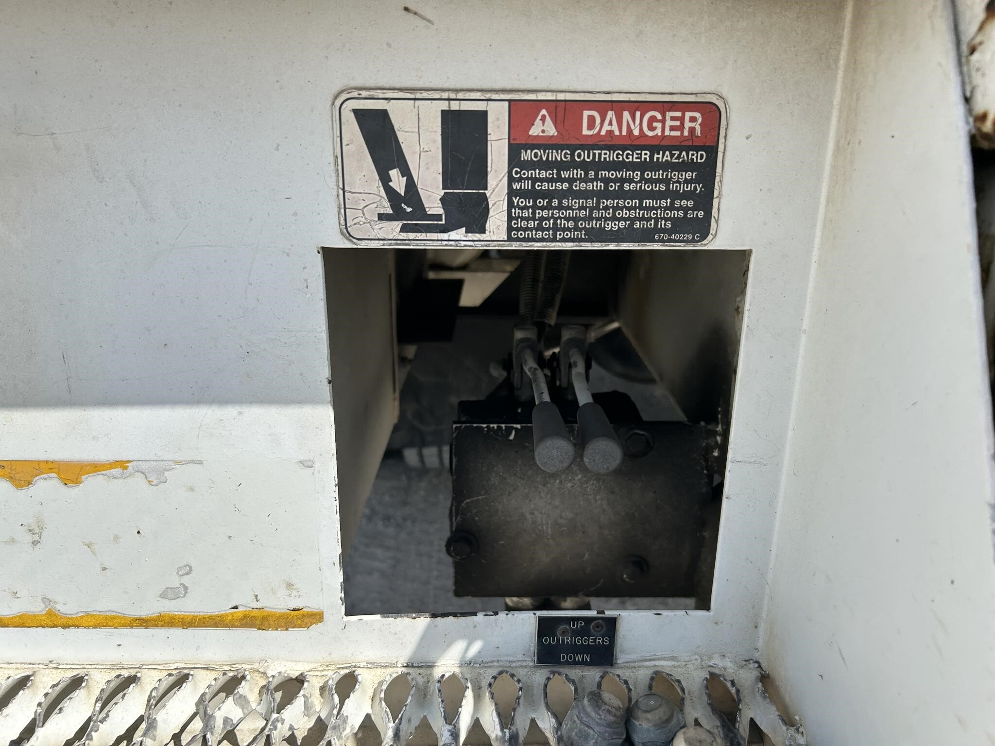 2008 Altec AA755L Crane