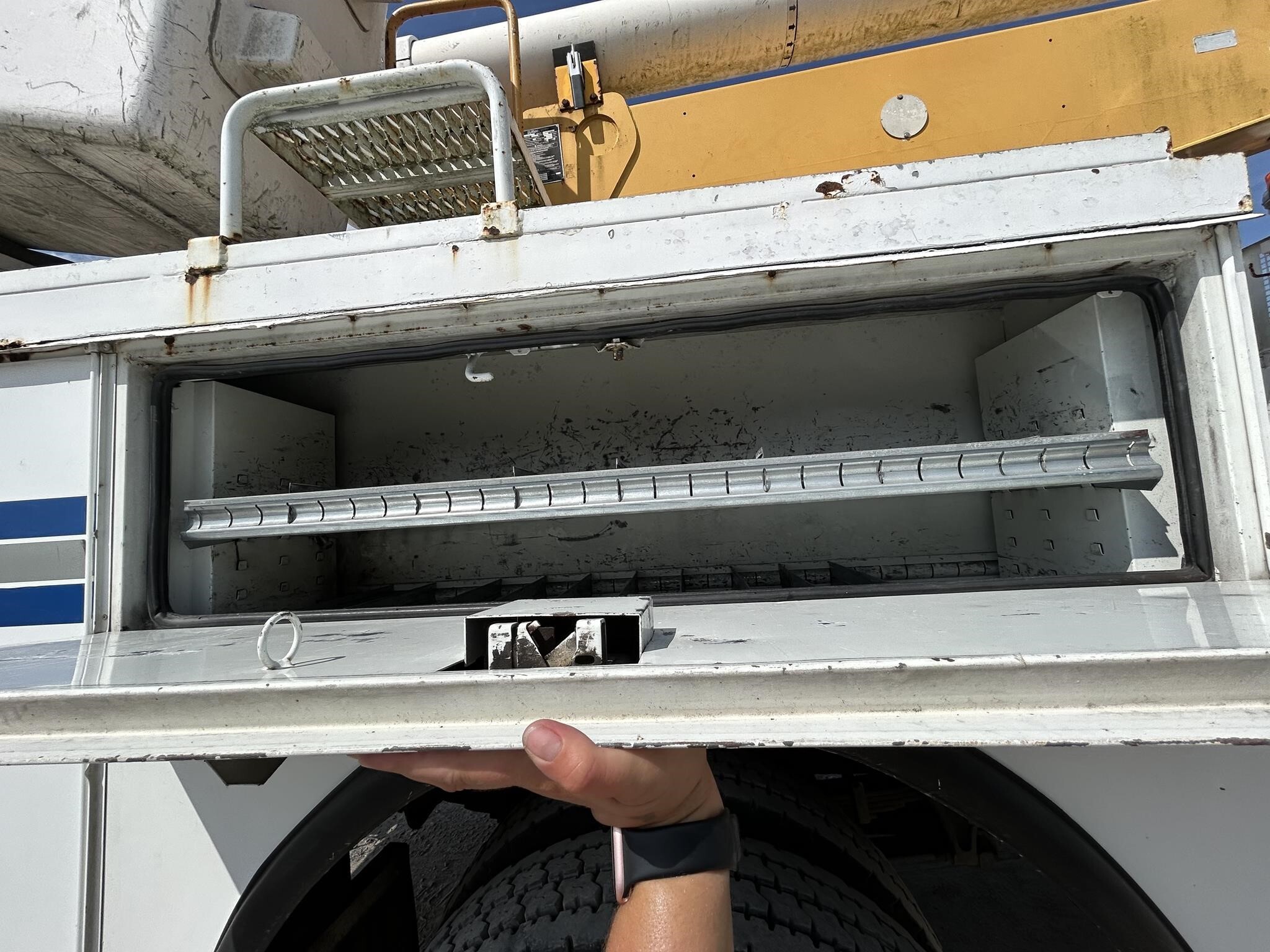 2008 Altec AA755L Crane