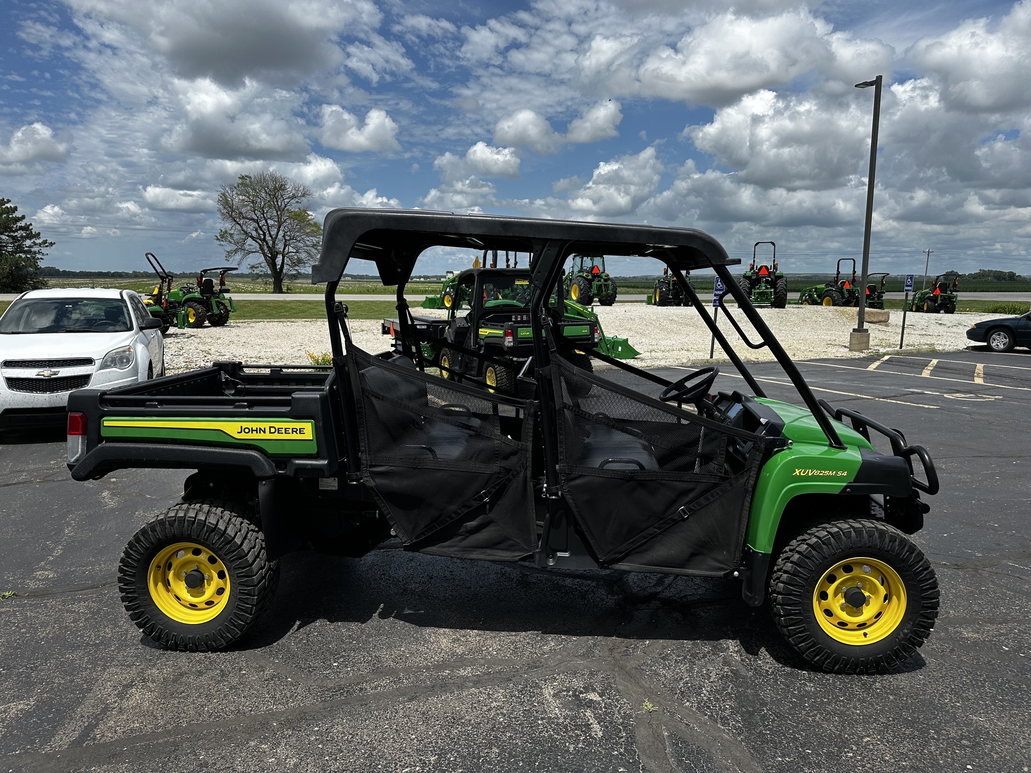 2024 John Deere XUV 825M S4 ATVs and Utility Vehicle