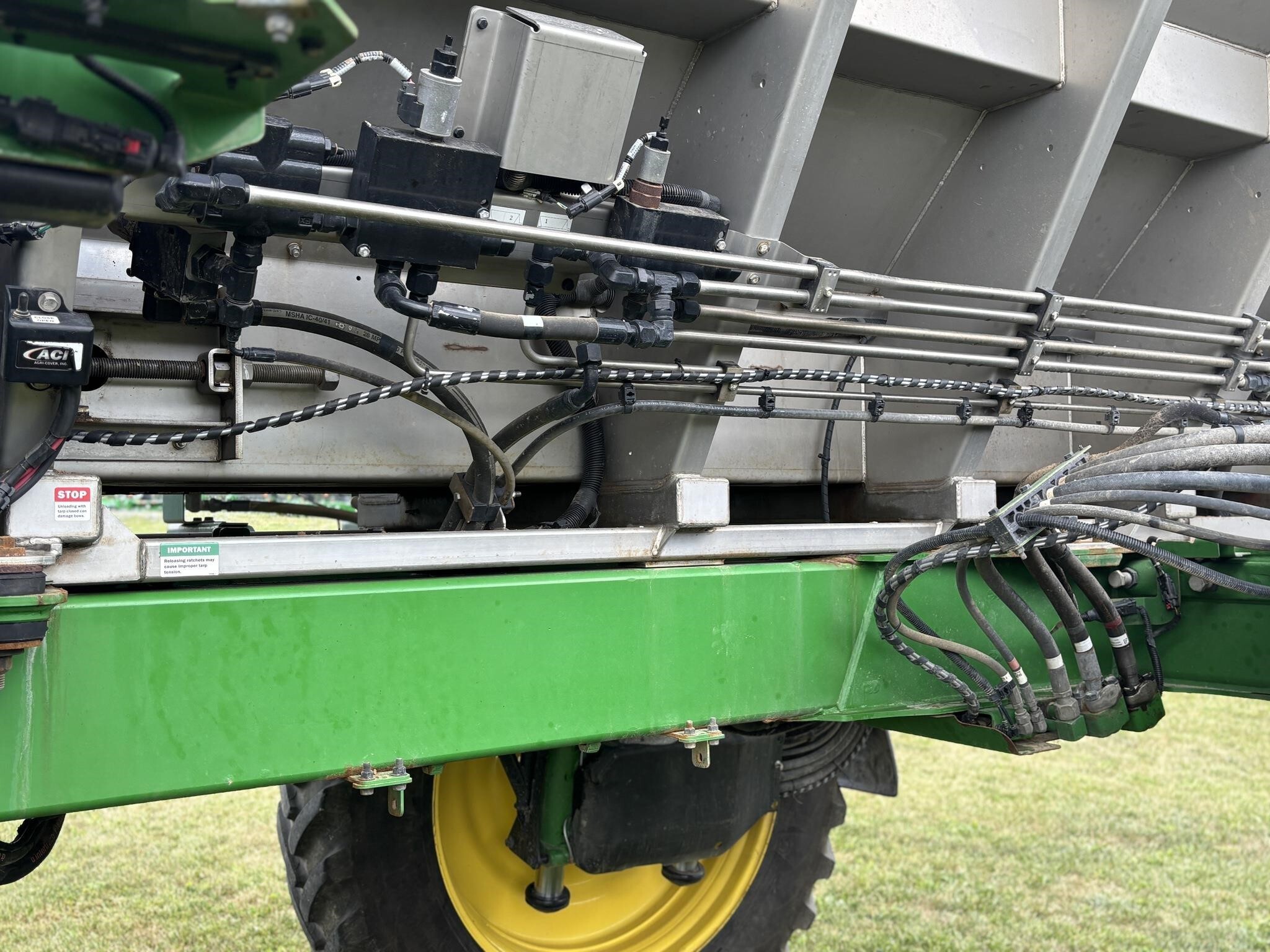 2023 John Deere 600R Loader and Skid Steer Attachment