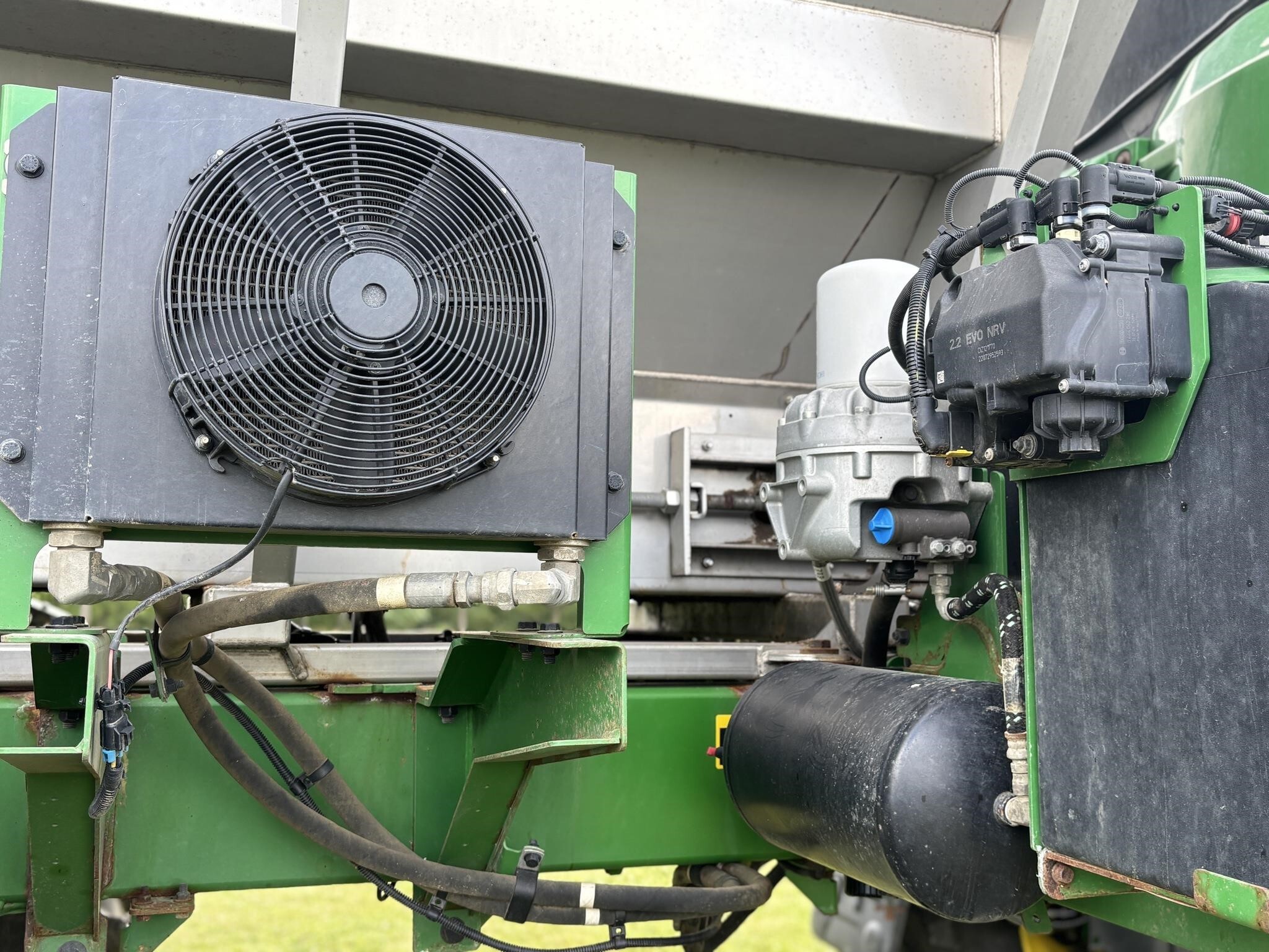 2023 John Deere 600R Loader and Skid Steer Attachment