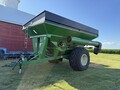 2016 Brent 1082 Grain Cart