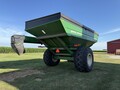 2016 Brent 1082 Grain Cart