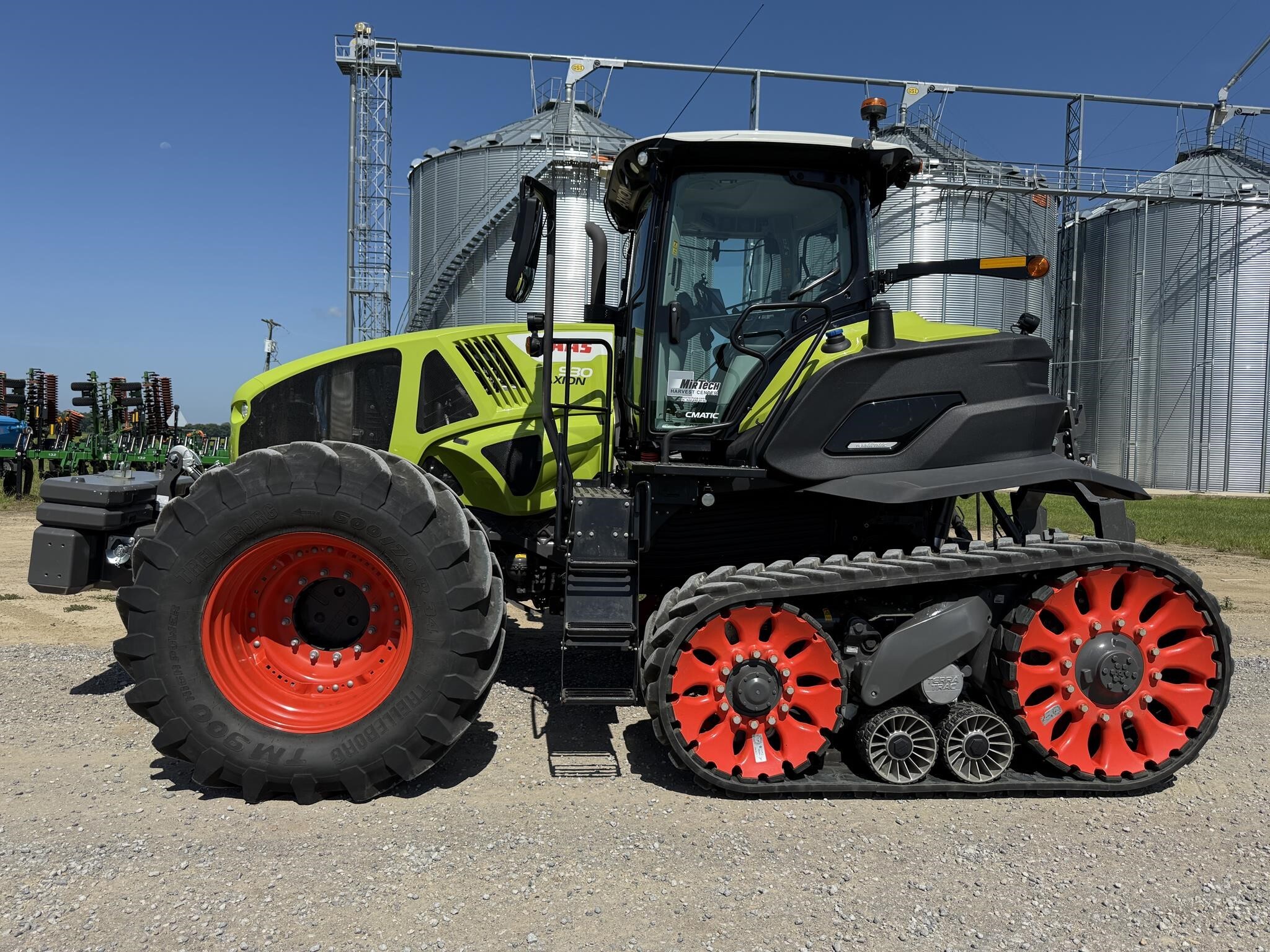 2024 Claas AXION 930TT Tractor