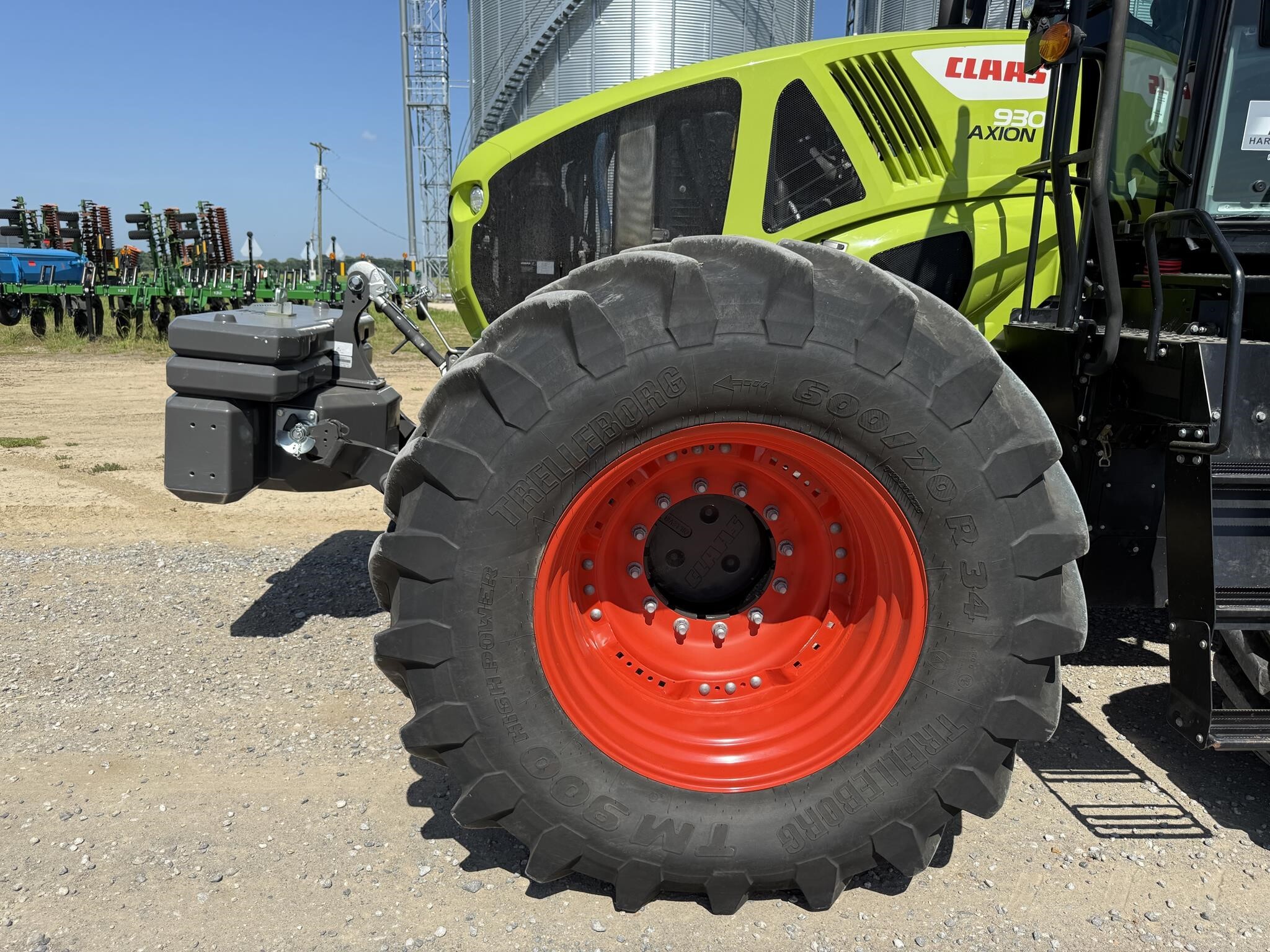 2024 Claas AXION 930TT Tractor