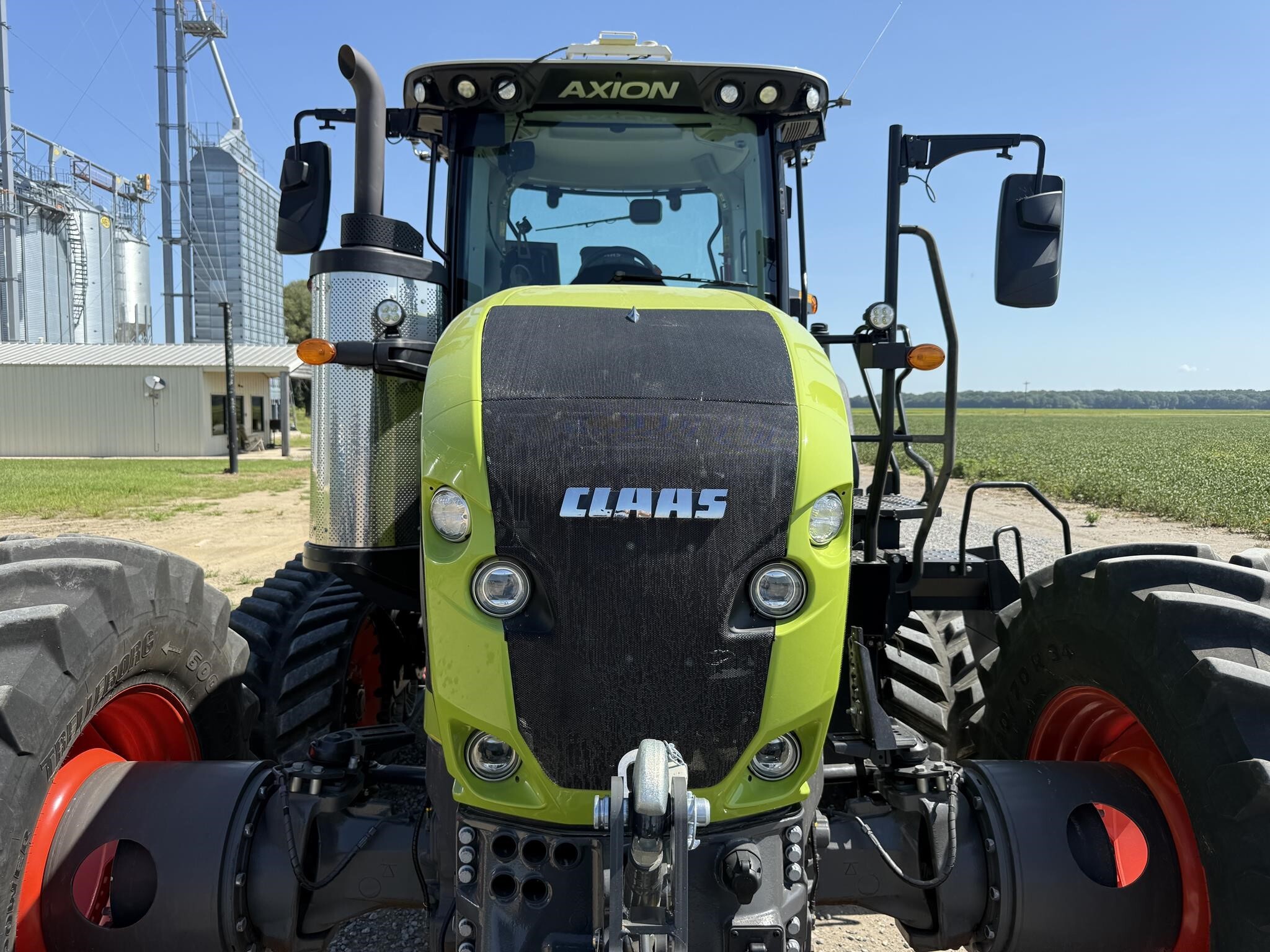 2024 Claas AXION 930TT Tractor