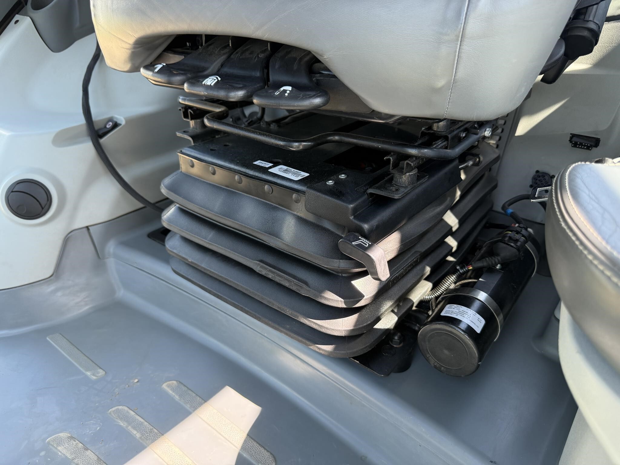 2024 Claas AXION 930TT Tractor