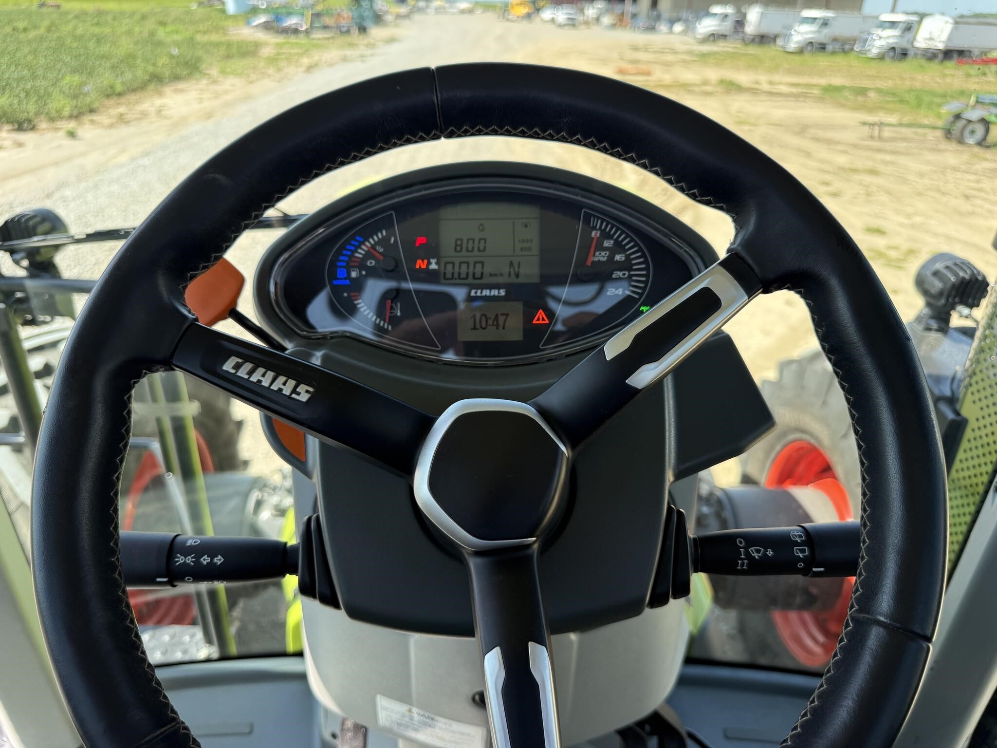 2024 Claas AXION 930TT Tractor