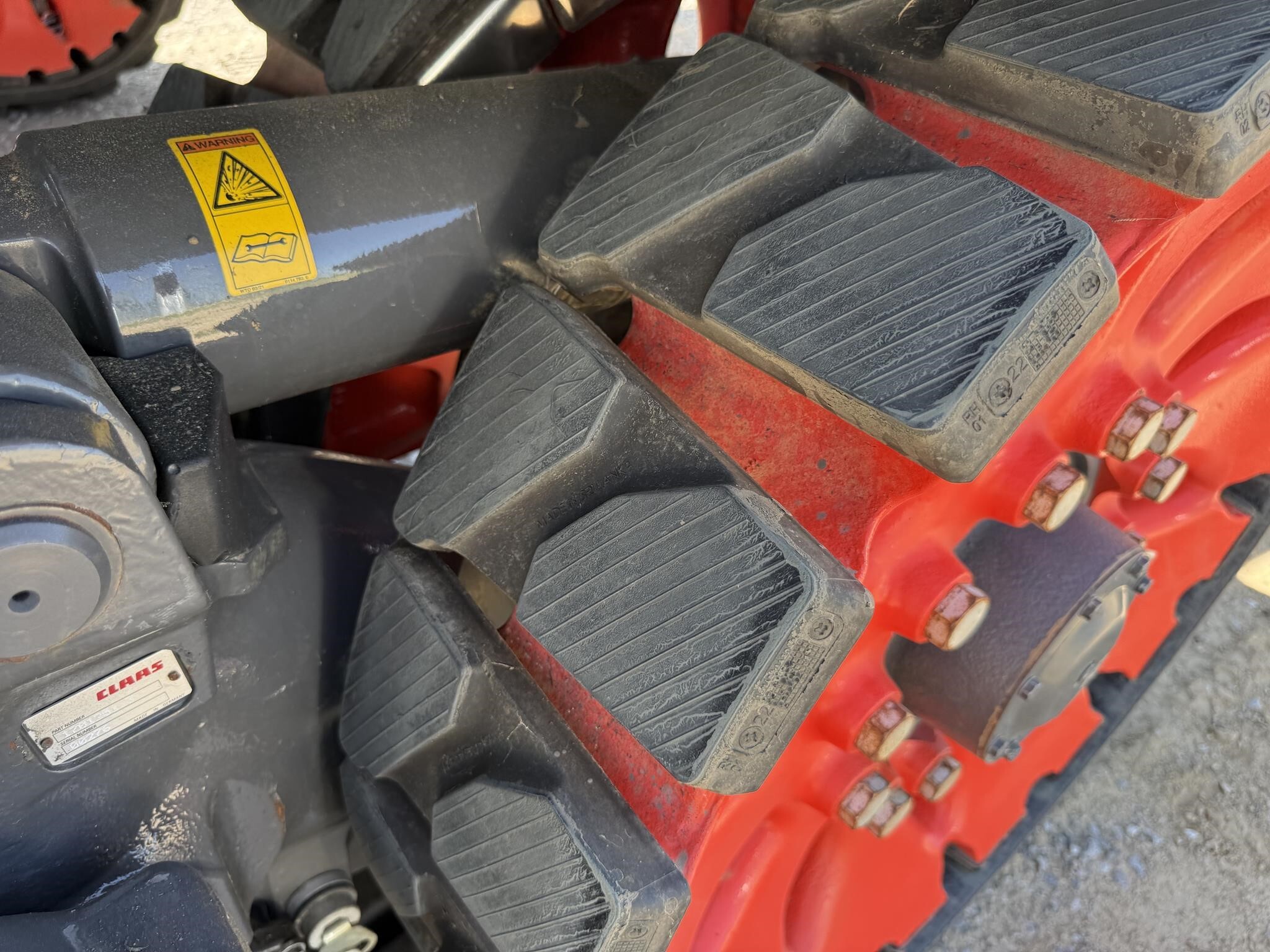 2024 Claas AXION 930TT Tractor